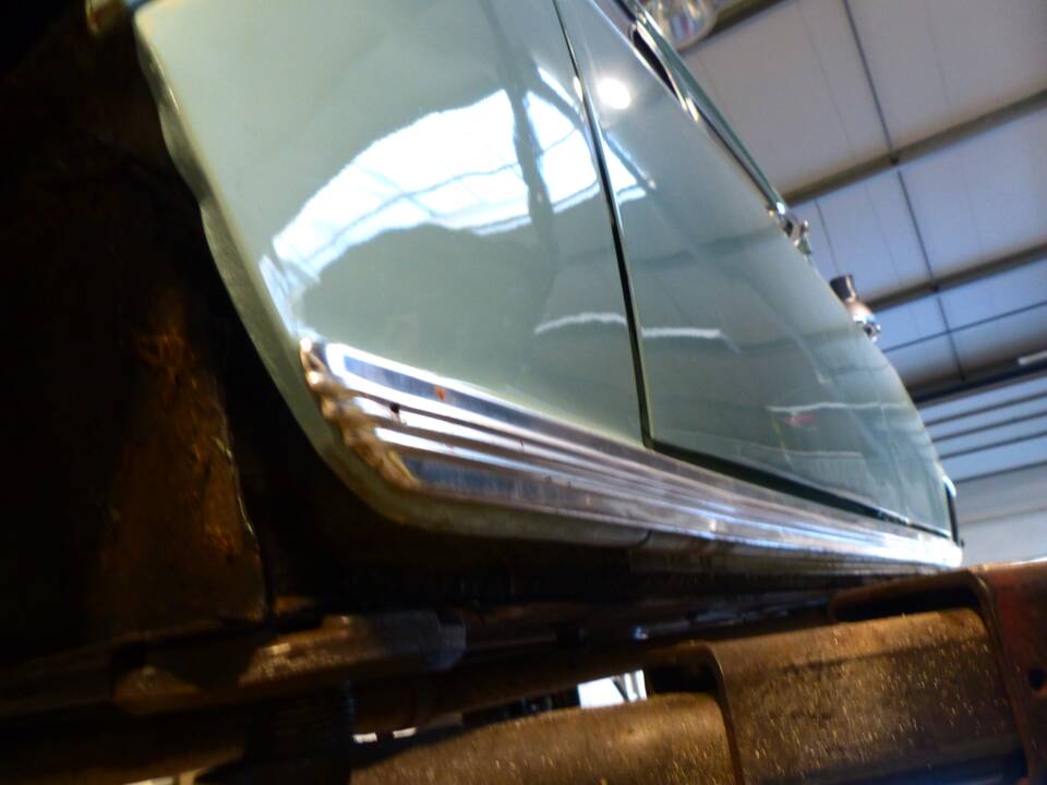 Image 63/66 of Renault R 4 Super (1962)