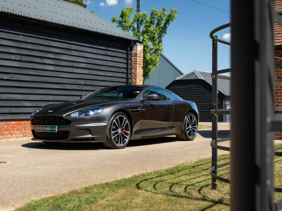 Image 48/50 of Aston Martin DBS (2012)