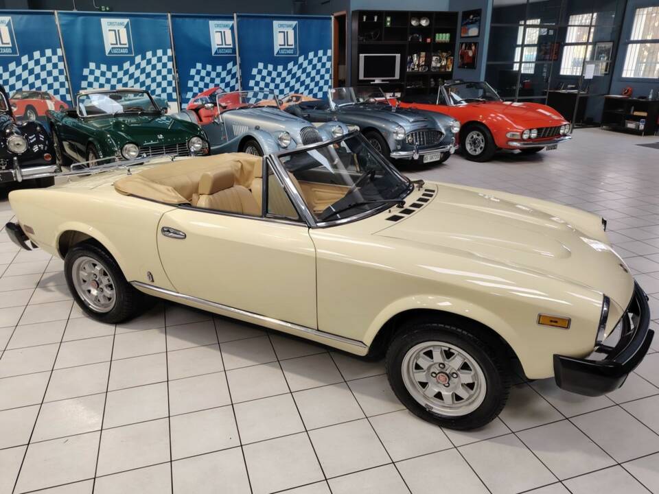 Image 6/64 of FIAT Spider 2000 (1982)