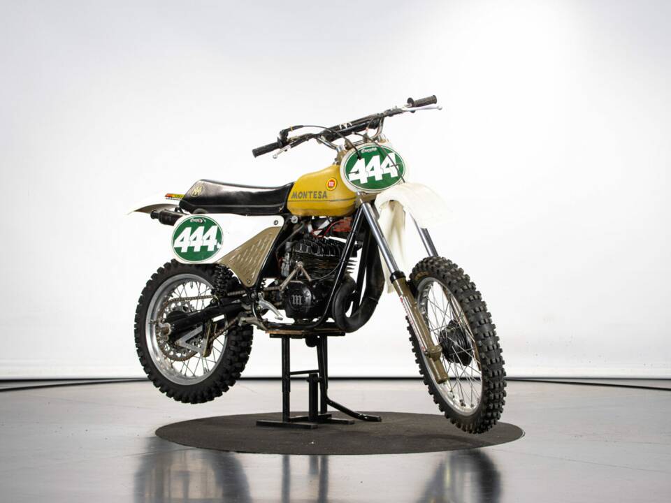 Image 6/41 de Montesa Cappra 414 VE (1979)