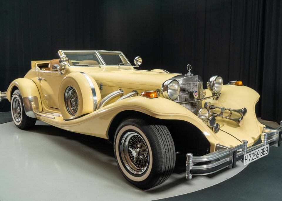 Image 1/8 of Excalibur Roadster IV (1981)