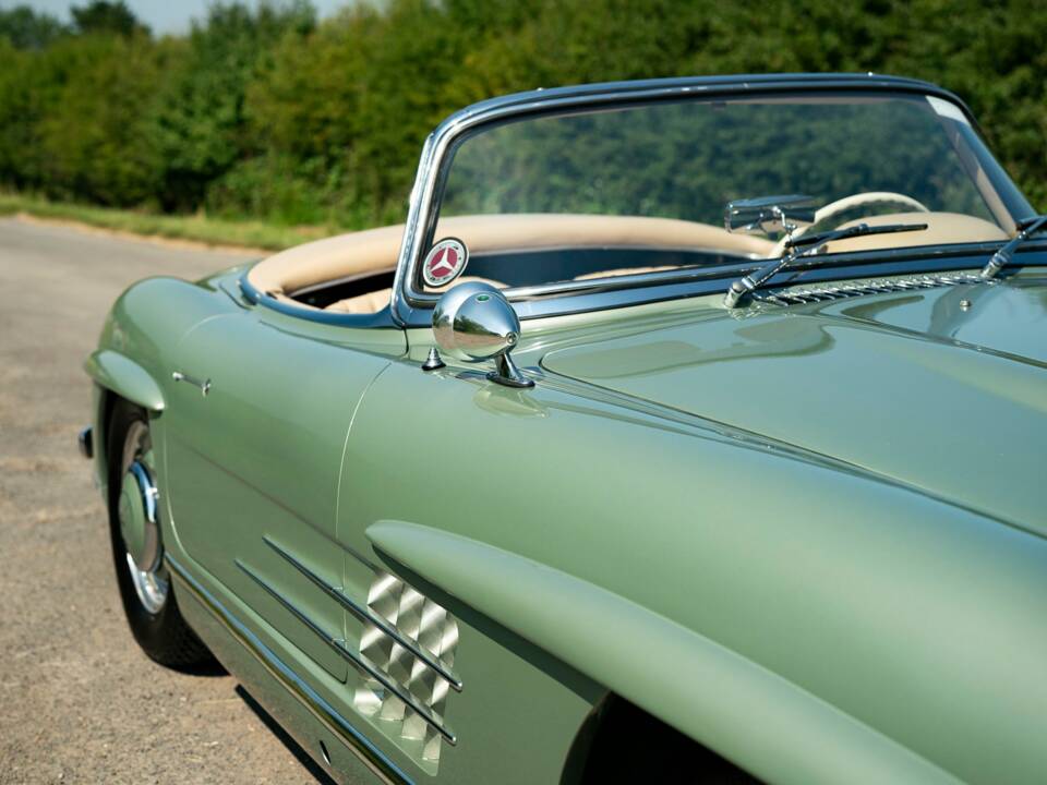 Image 20/50 de Mercedes-Benz 300 SL Roadster (1960)