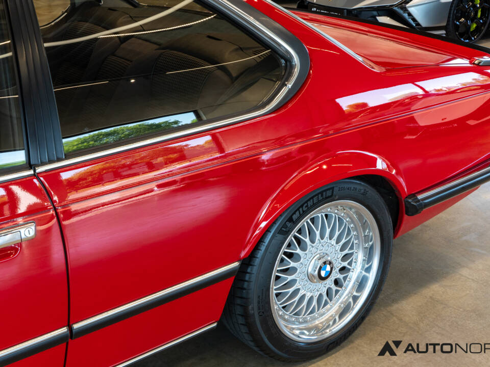 Image 28/51 of BMW M 635 CSi (1985)