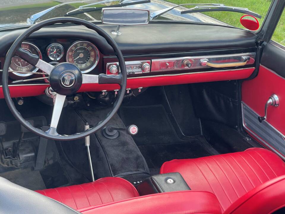 Image 9/11 of FIAT 1500 (1963)