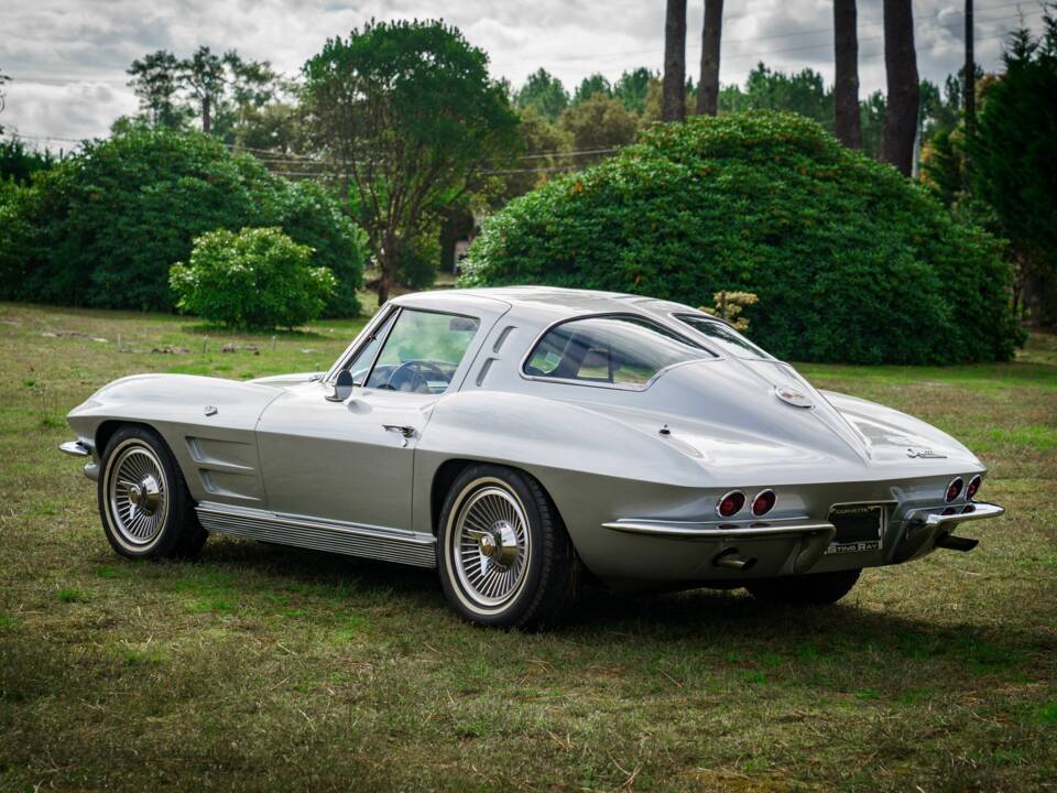 Imagen 2/10 de Chevrolet Corvette Sting Ray (1963)