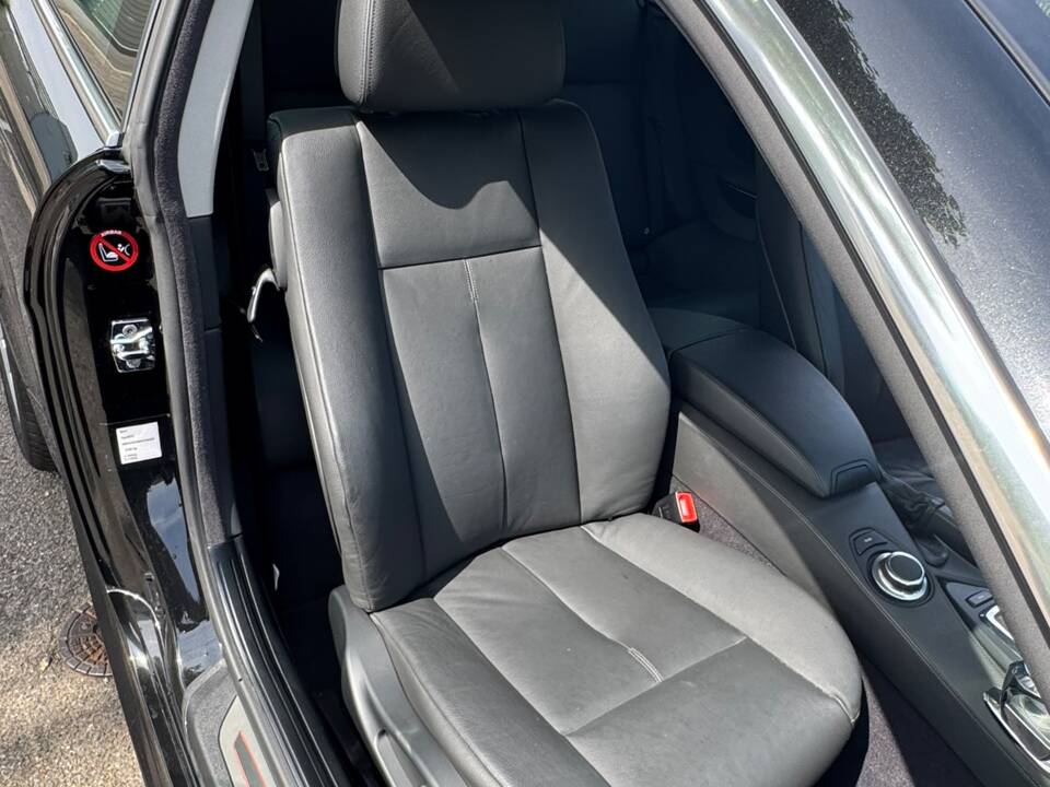 Bild 56/99 von BMW 650i (2007)
