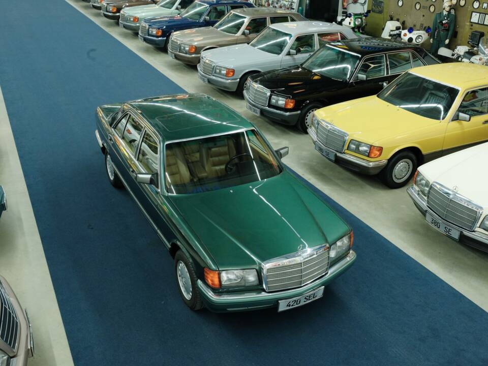 Bild 2/50 von Mercedes-Benz 420 SEL (1990)
