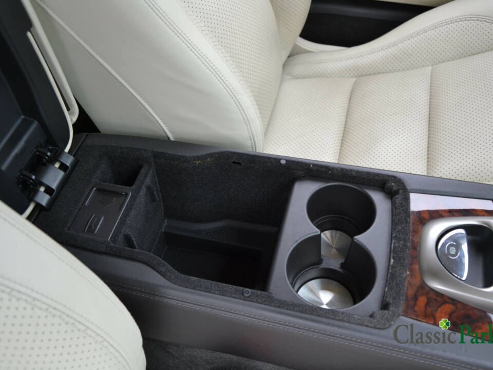 Image 37/50 de Jaguar XK 4.2 (2006)