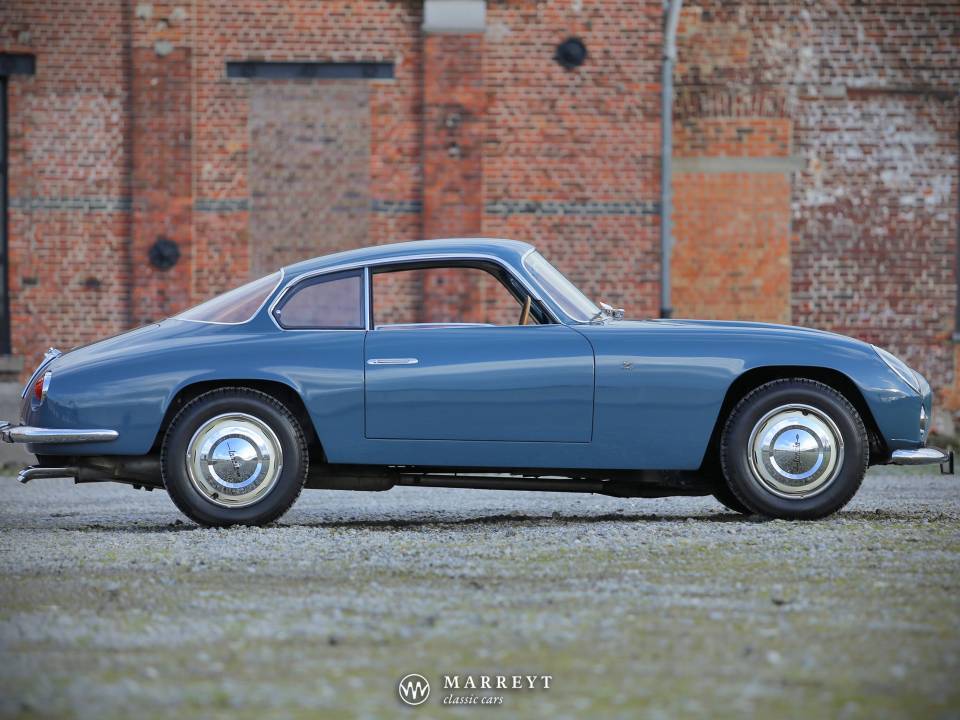 Image 2/37 de Lancia Flaminia Sport Zagato (1959)