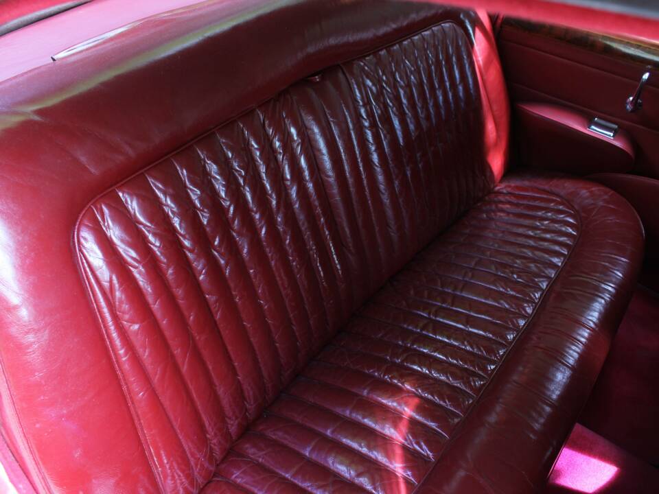 Image 15/21 of Jaguar Mk II 3.8 (1965)