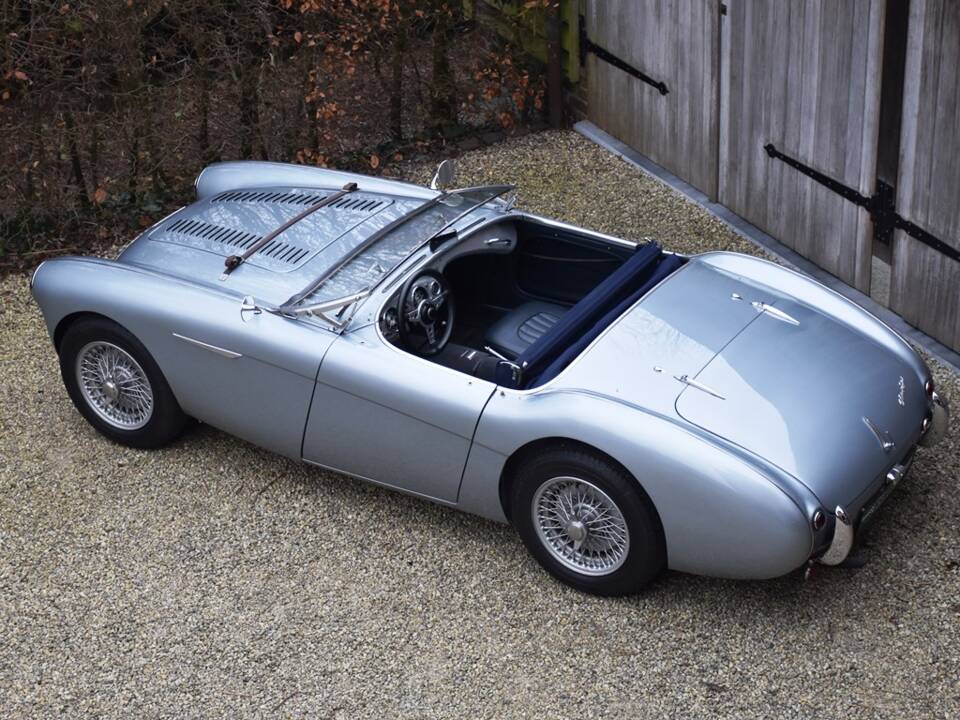 Image 9/39 of Austin-Healey 100&#x2F;4 (BN1) (1954)