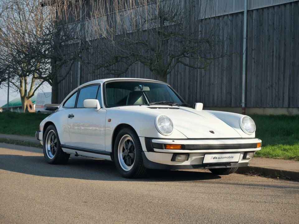 Bild 2/23 von Porsche 911 Carrera 3.2 (1985)