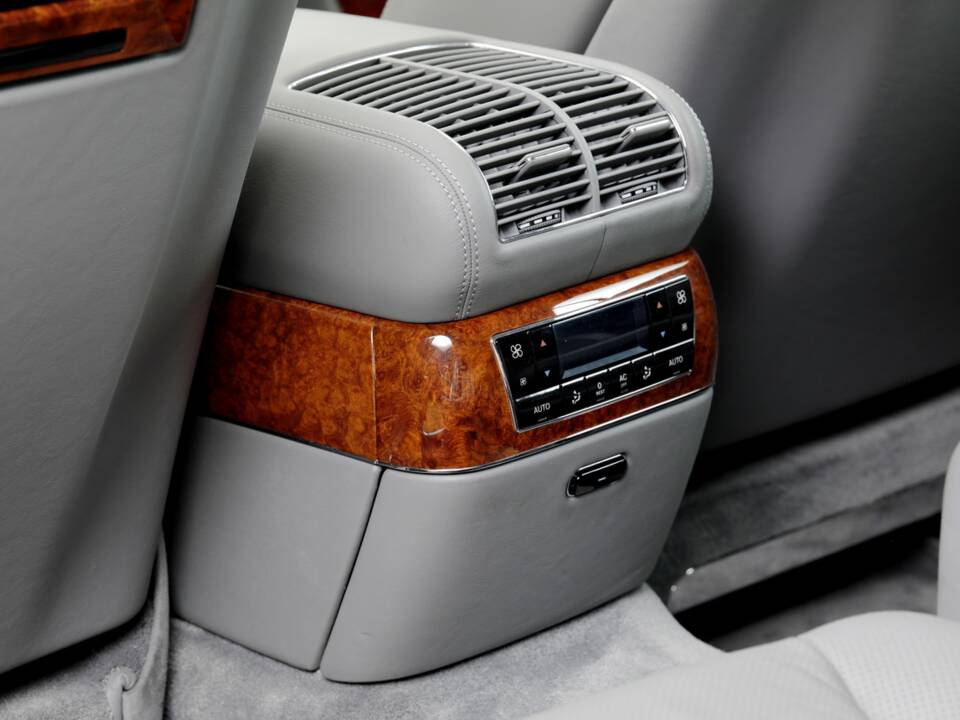 Bild 13/30 von Maybach 57 (2003)