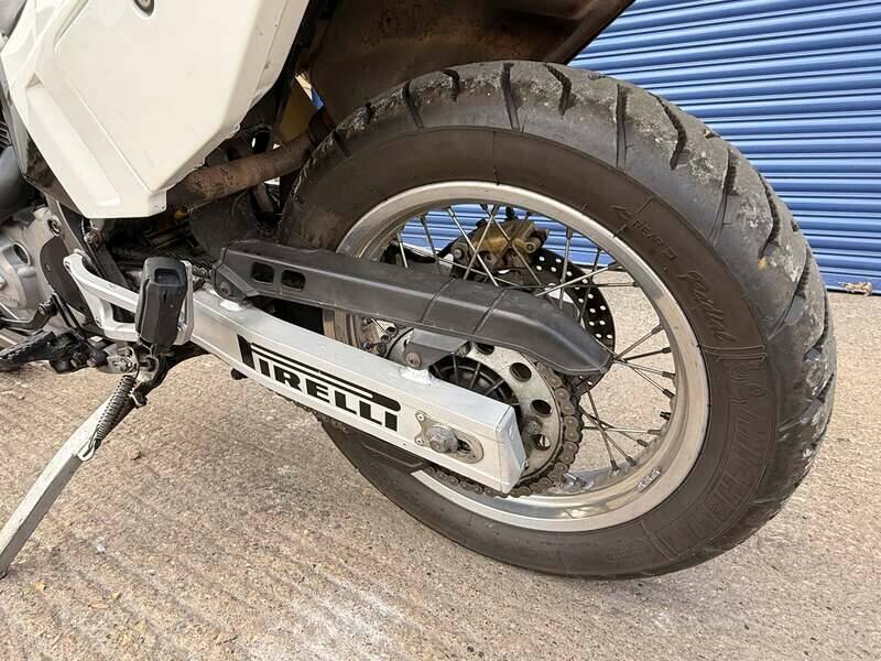 Image 31/40 of Cagiva DUMMY (1994)