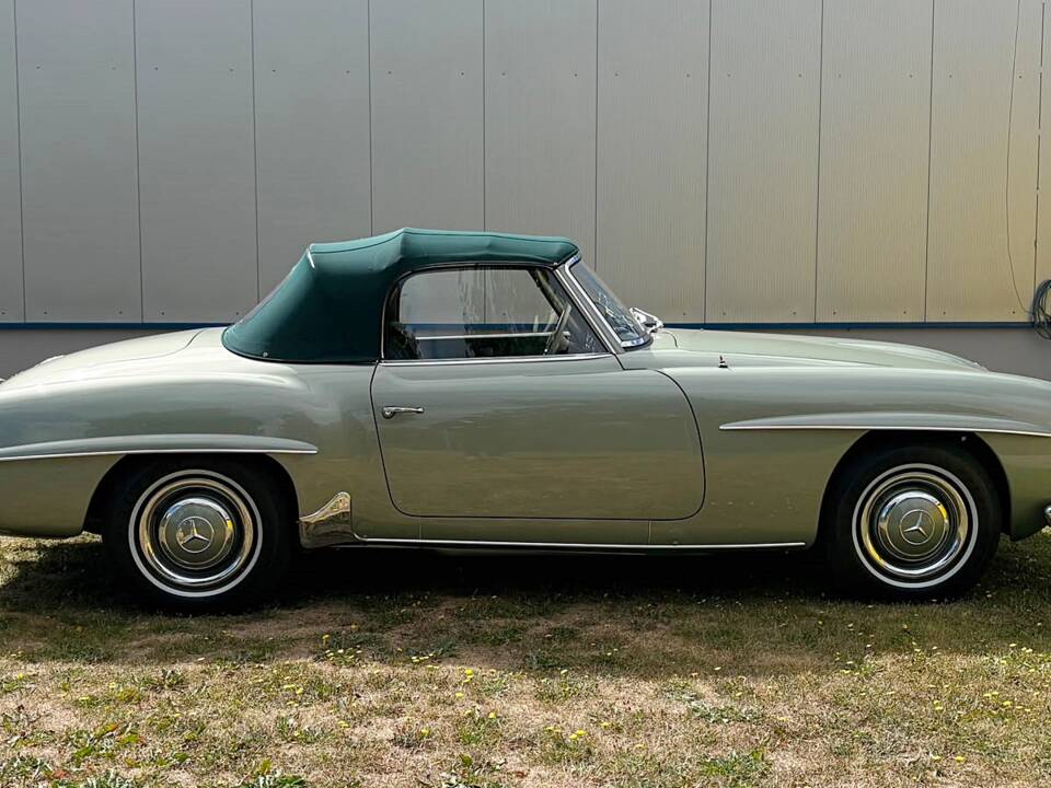 Image 6/25 of Mercedes-Benz 190 SL (1957)