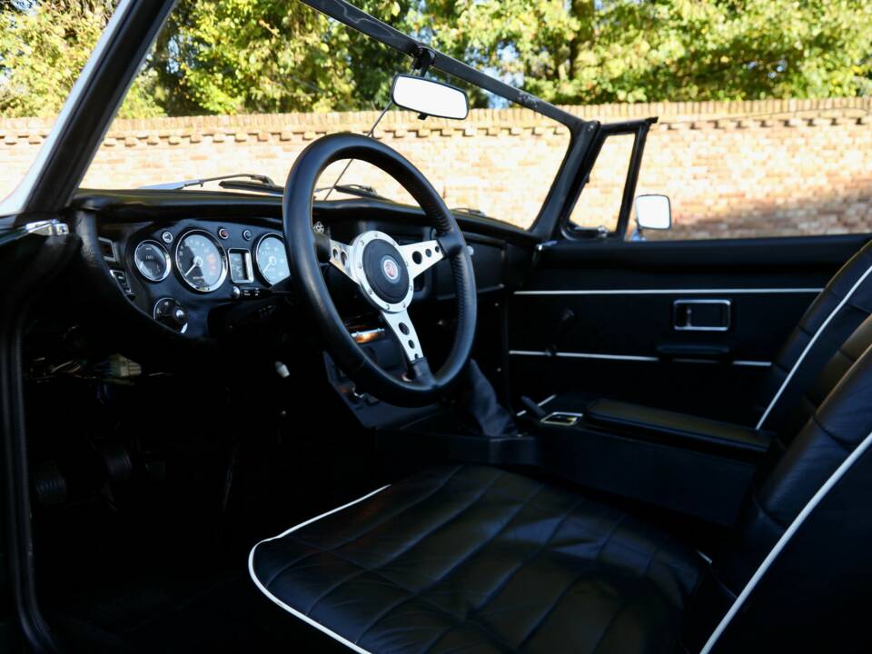 Image 50/50 of MG MGB (1974)