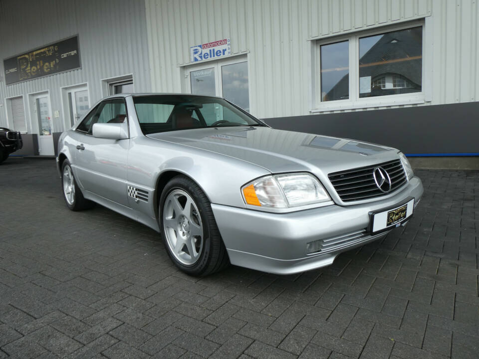 Image 1/21 de Mercedes-Benz SL 320 &quot;Mille Miglia&quot; (1995)