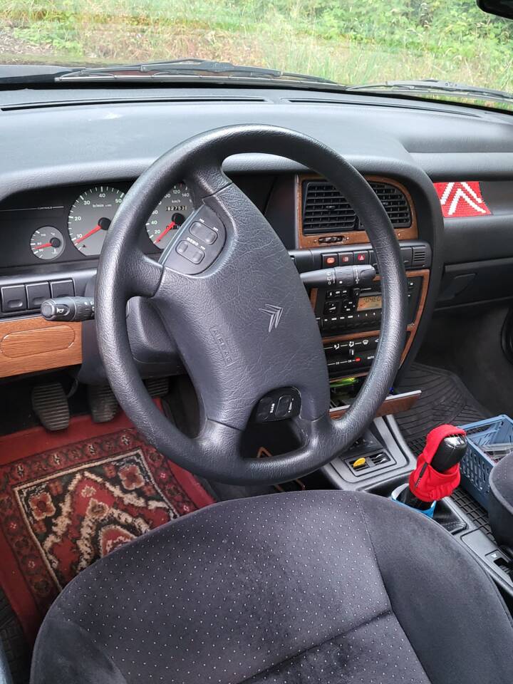 Image 2/9 of Citroën Xantia 1.8i 16V (1995)