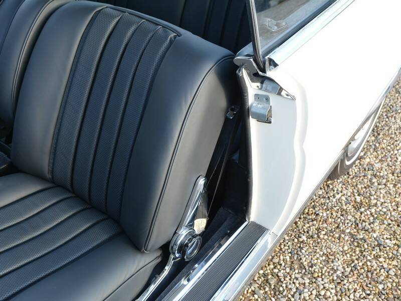 Bild 23/50 von Mercedes-Benz 280 SE 3,5 (1971)