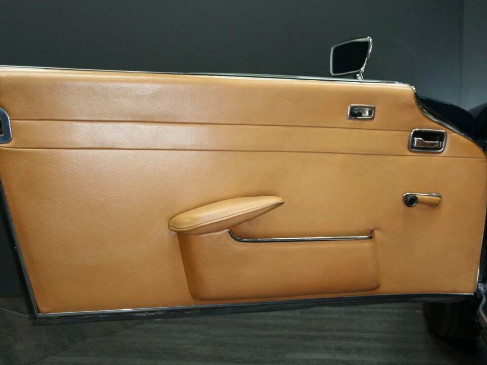Image 10/30 of Mercedes-Benz 280 SL (1968)