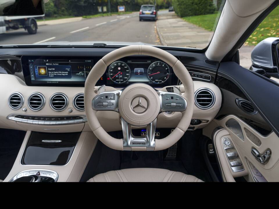 Immagine 18/31 di Mercedes-Benz S 63 AMG S 4MATIC (2019)