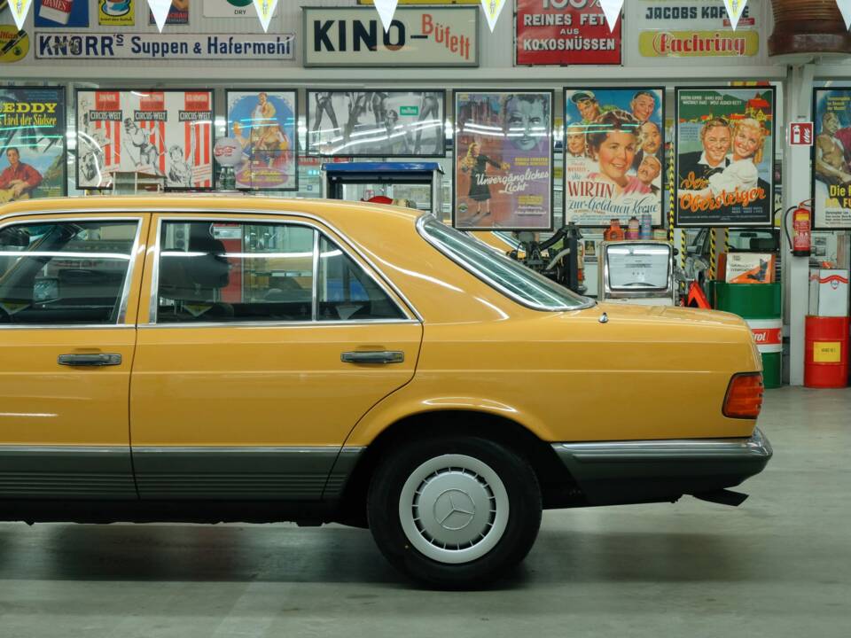 Bild 18/50 von Mercedes-Benz 280 SE (1981)