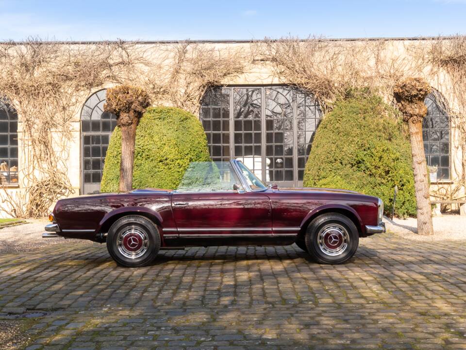 Image 33/35 de Mercedes-Benz 230 SL (1963)