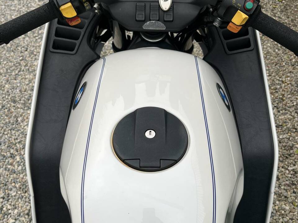 Immagine 4/18 di BMW K 100 (1990)