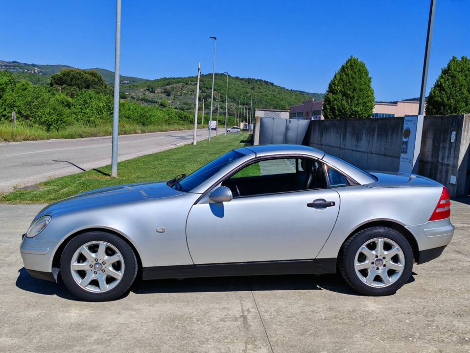 Bild 8/34 von Mercedes-Benz SLK 200 (1999)