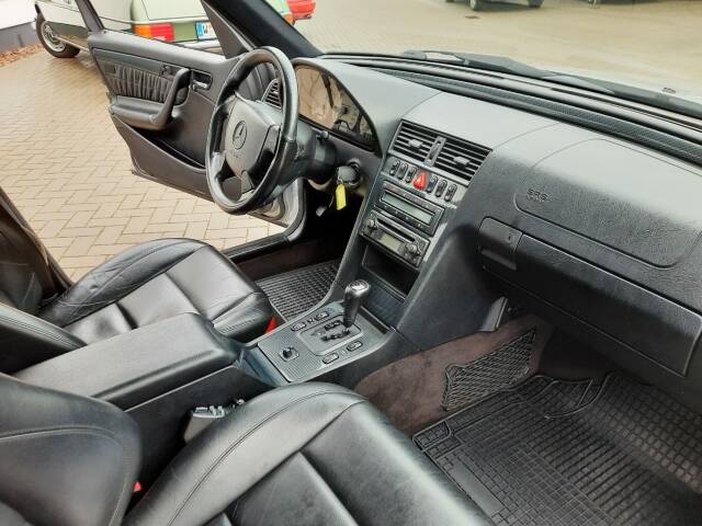 Bild 11/19 von Mercedes-Benz C 43 AMG T (1999)