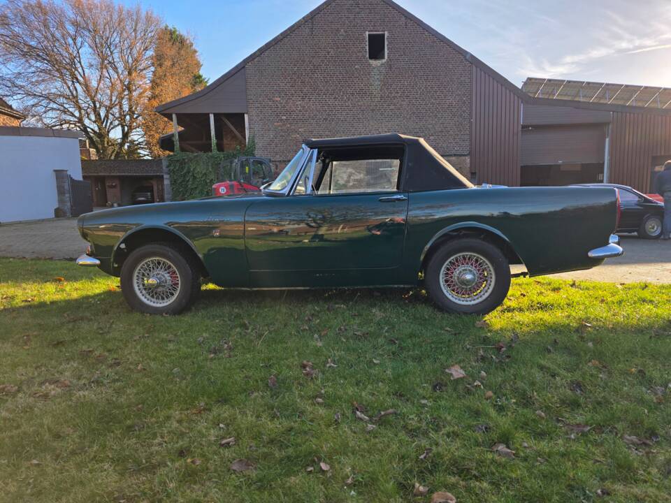 Image 26/42 of Sunbeam Alpine Mk IV (1964)