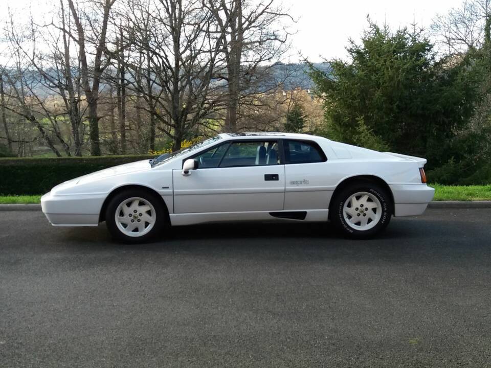 Bild 4/8 von Lotus Esprit (1989)