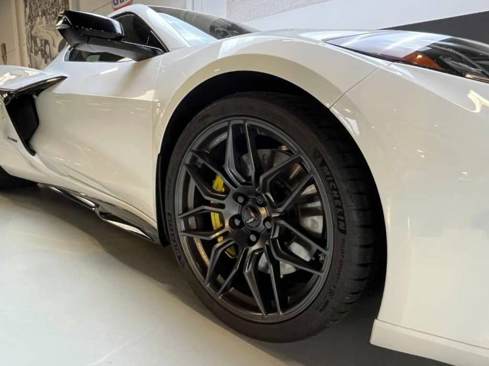 Image 33/50 of Chevrolet Corvette Z06 (2024)