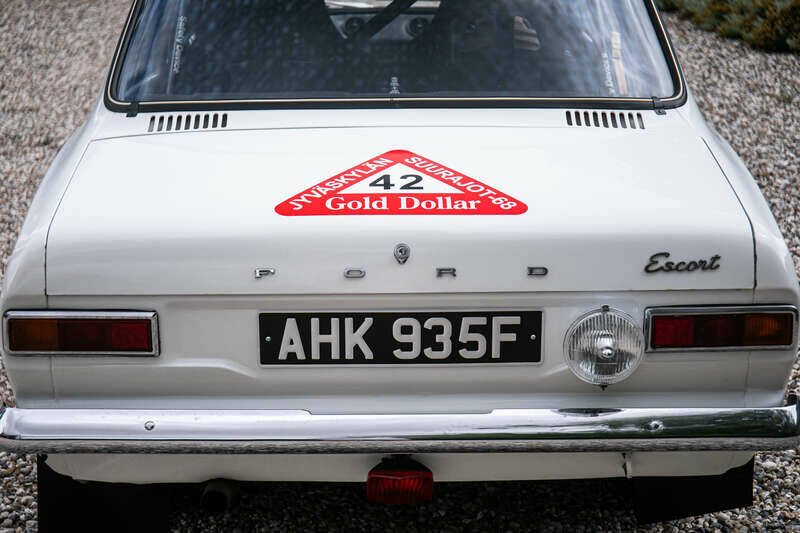 Image 38/40 of Ford Escort Twin Cam (1968)