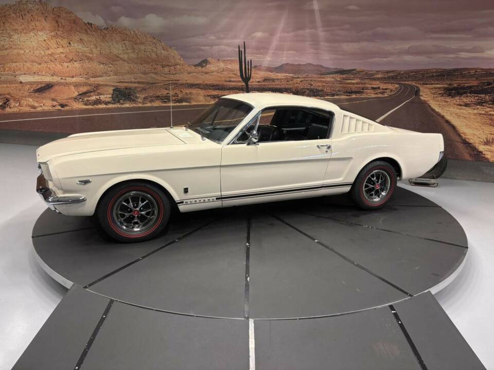 Bild 9/50 von Ford Mustang GT (1966)