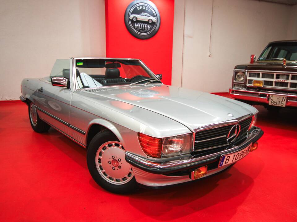 Afbeelding 3/14 van Mercedes-Benz 420 SL (1987)