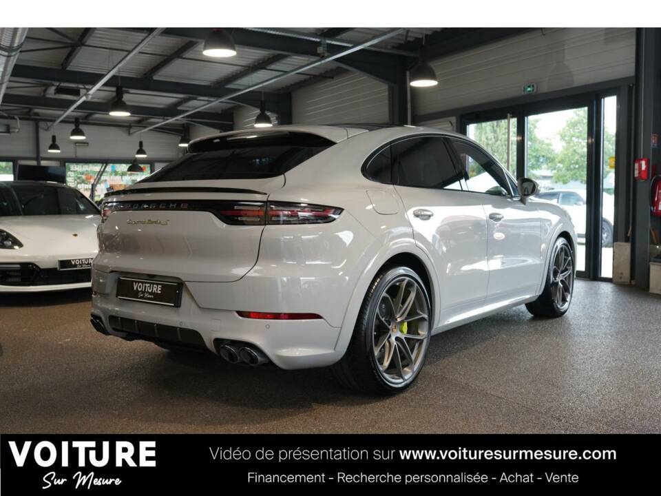 Image 2/25 of Porsche Cayenne Turbo GT (2019)