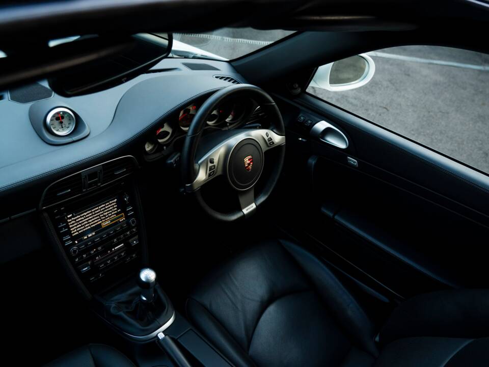 Bild 19/52 von Porsche 911 Turbo (2010)