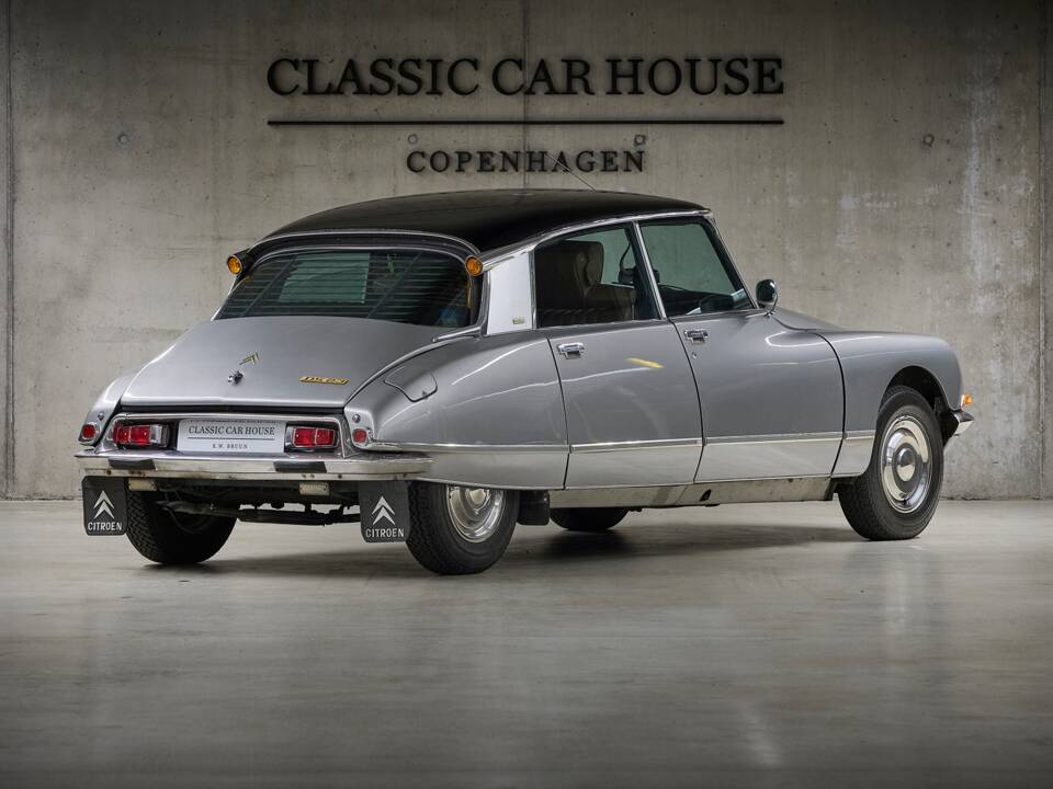 Image 16/92 of Citroën DS 23 Pallas (1975)
