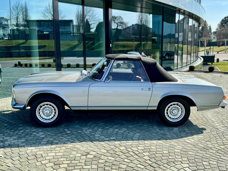 Afbeelding 13/23 van Mercedes-Benz 280 SL (1970)
