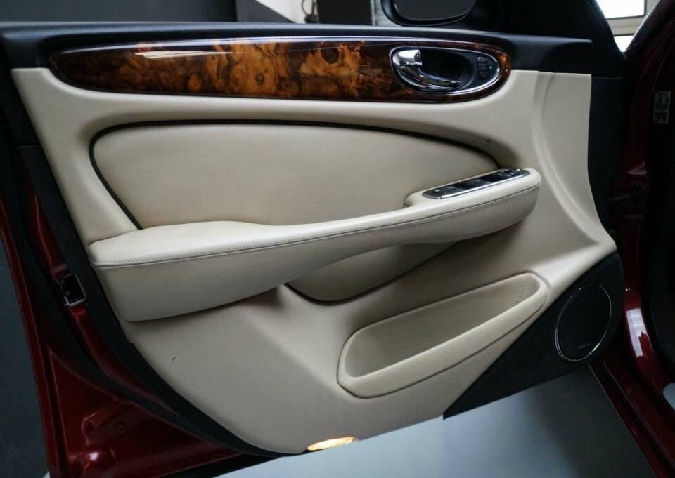 Bild 7/50 von Jaguar XJR Super V8 (2007)