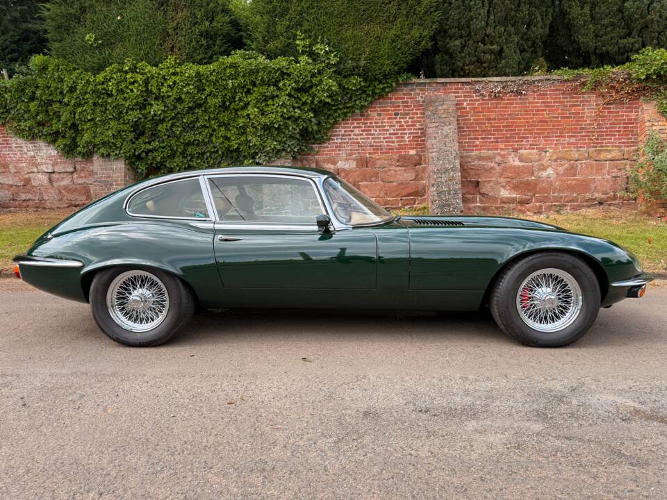 Afbeelding 5/17 van Jaguar E-Type V12 (2+2) (1973)