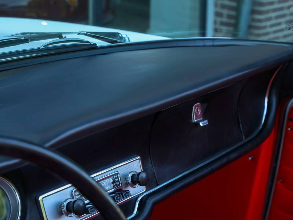 Obraz 35/50 pojazdu Alfa Romeo Giulia 1600 GTC (1966)