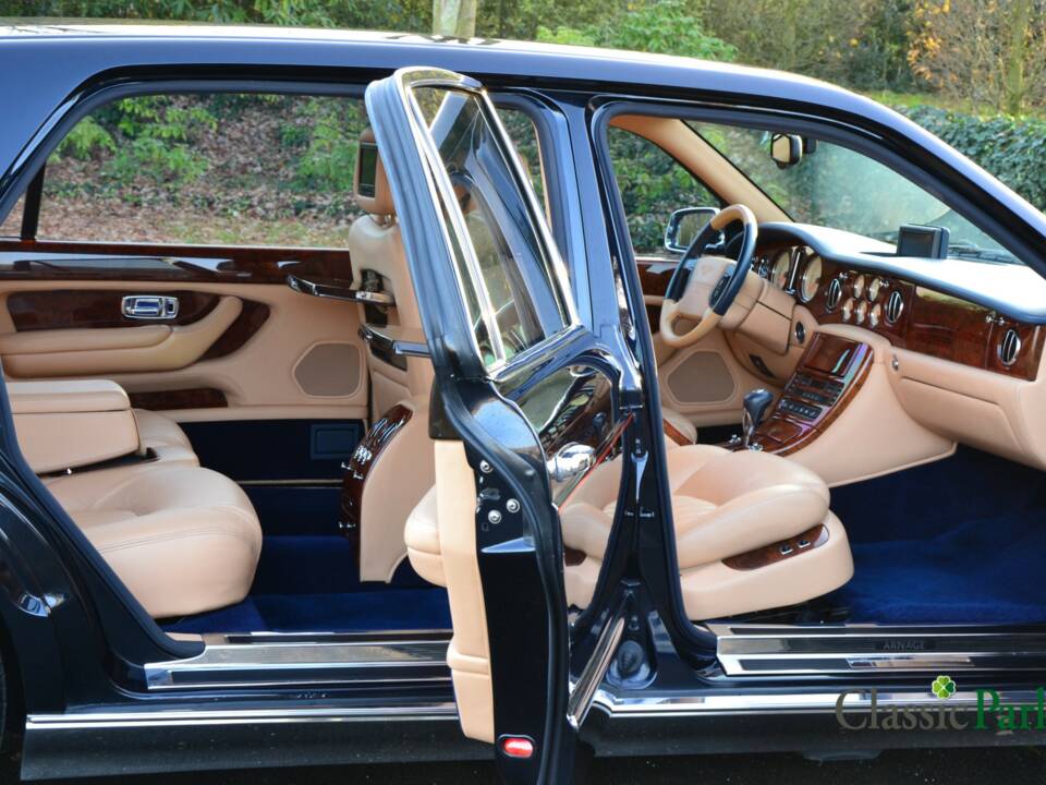 Bild 18/50 von Bentley Arnage Red Label (2002)
