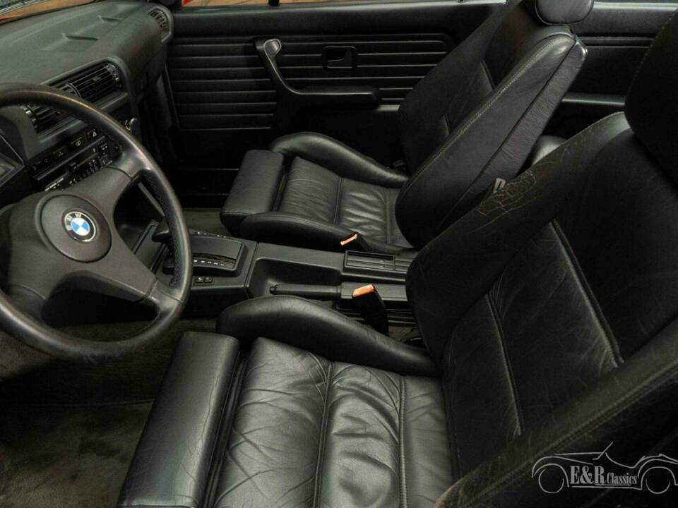 Imagen 12/19 de BMW 325i (1987)