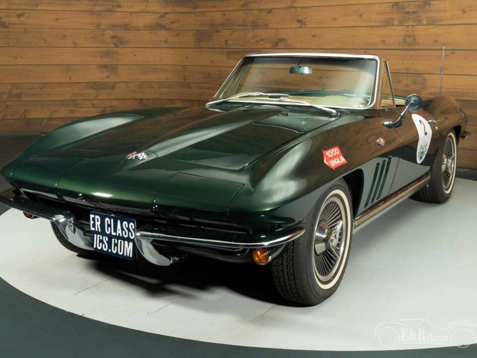 Immagine 17/19 di Chevrolet Corvette Sting Ray Convertible (1965)
