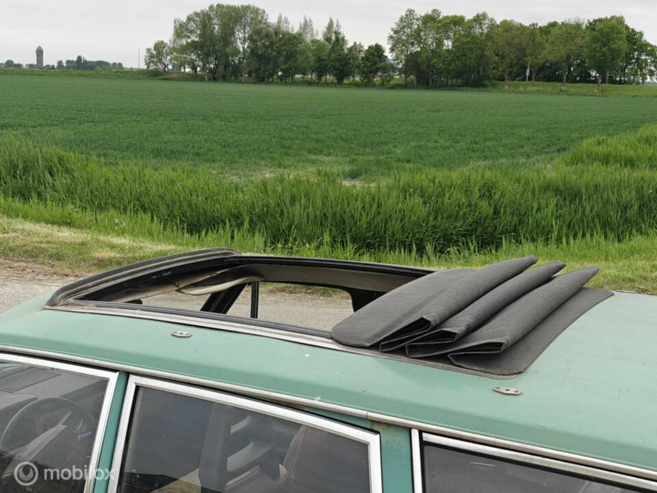 Image 13/25 de Volvo 145 DL (1973)