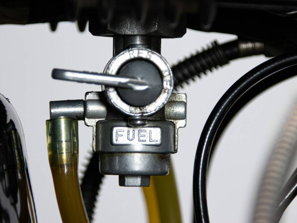 Bild 25/50 von Kawasaki DUMMY (1976)