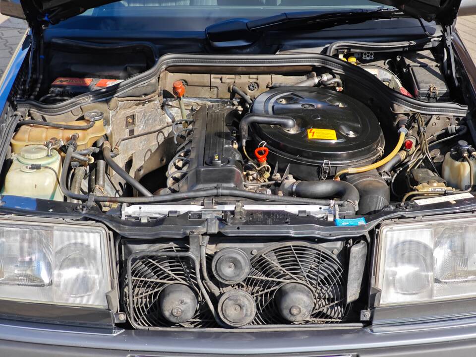 Bild 19/26 von Mercedes-Benz 300 E (1991)