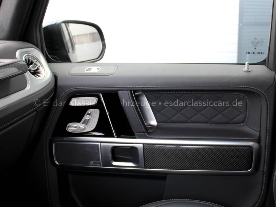 Image 29/32 of Mercedes-Benz G 500 (LWB) (2023)